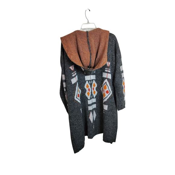 Shyanne Gray and Brown Hooded Cardigan - Picture 5 of 9